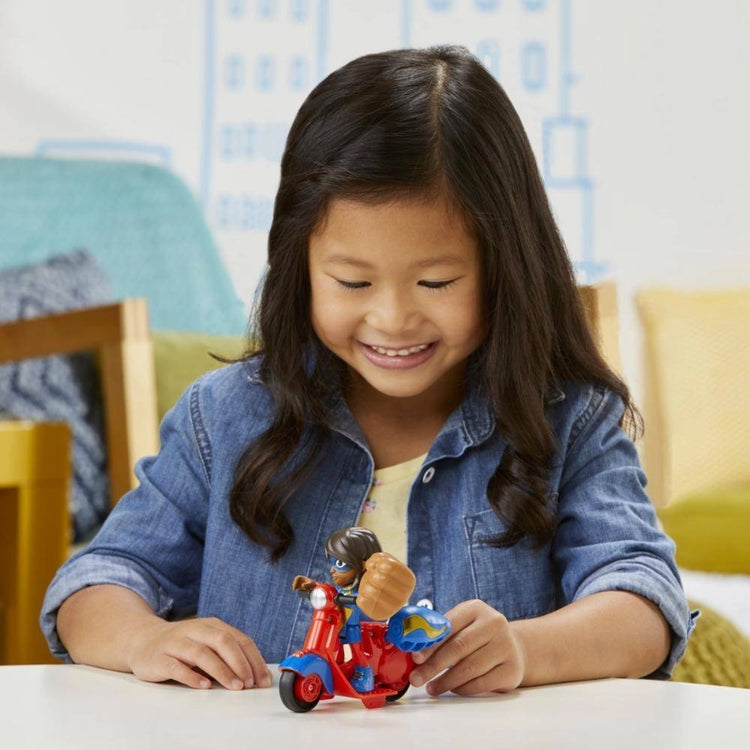 Spidey Amazing Friends, Vehicle and Figure Ms. Marvel Embiggen Bike