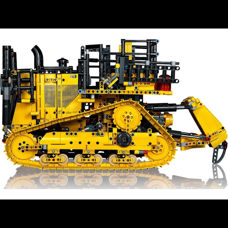 App-Controlled Cat D11T Bulldozer- 3854 Pcs