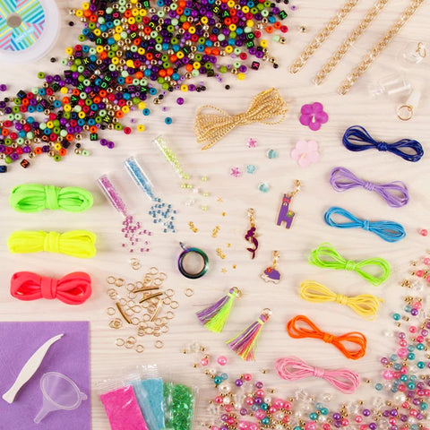 Mega Jewelry Studio- 880 Pcs
