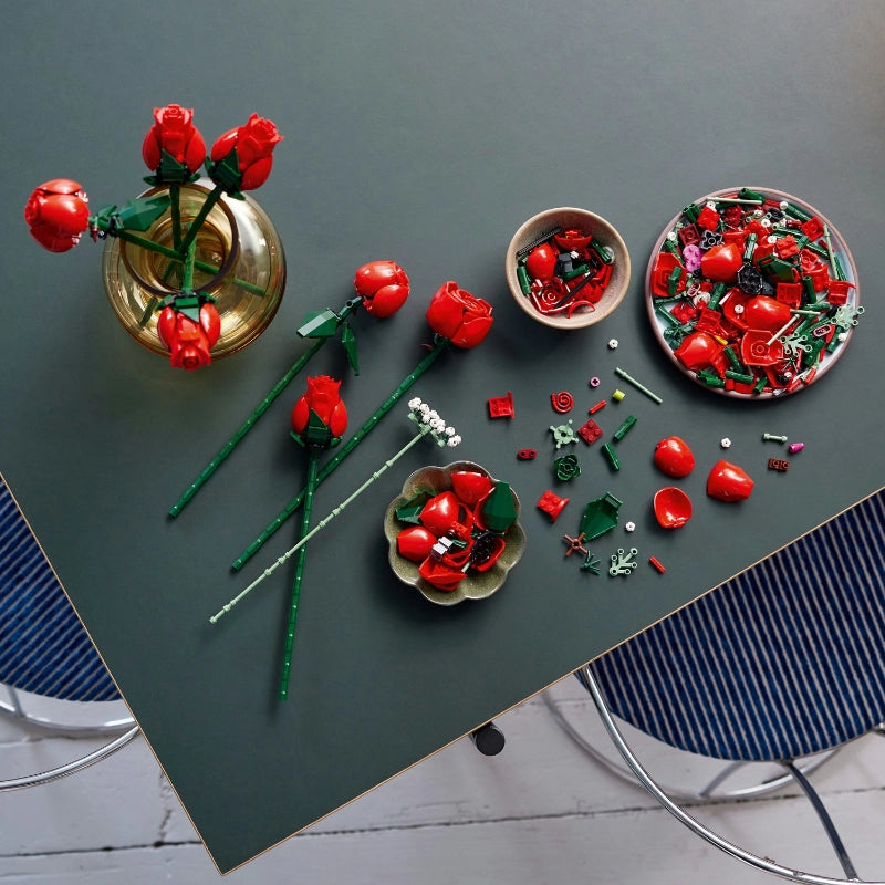 Bouquet of Roses- 822 Pcs